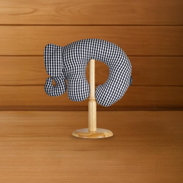  Chang Hug Neck Pillow 