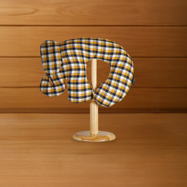  Chang Hug Neck Pillow 